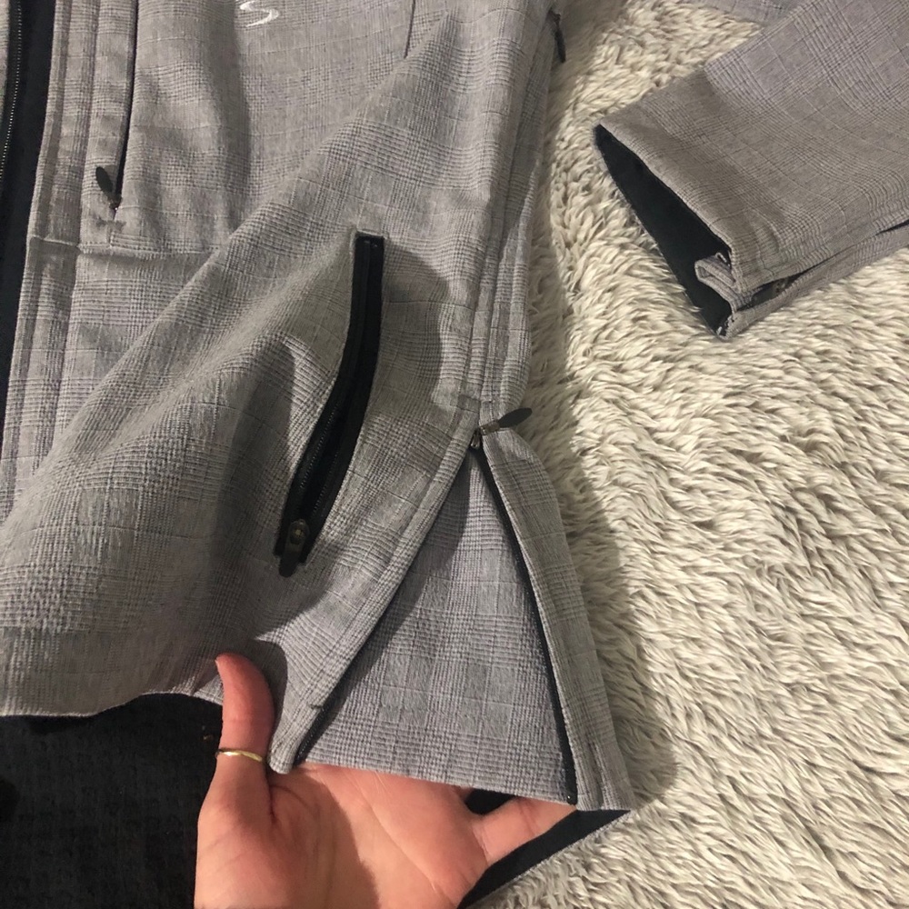 Women’s Reflective Rain Jacket - image 2